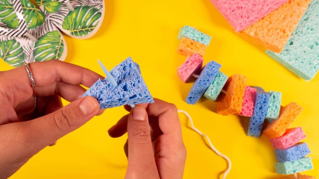 String Your DIY Hawaiin Sponge Lei
